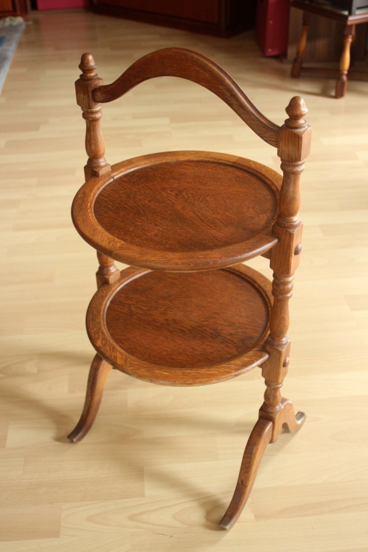 Vintage Etagere Beistelltisch aus Eiche, 1940er
