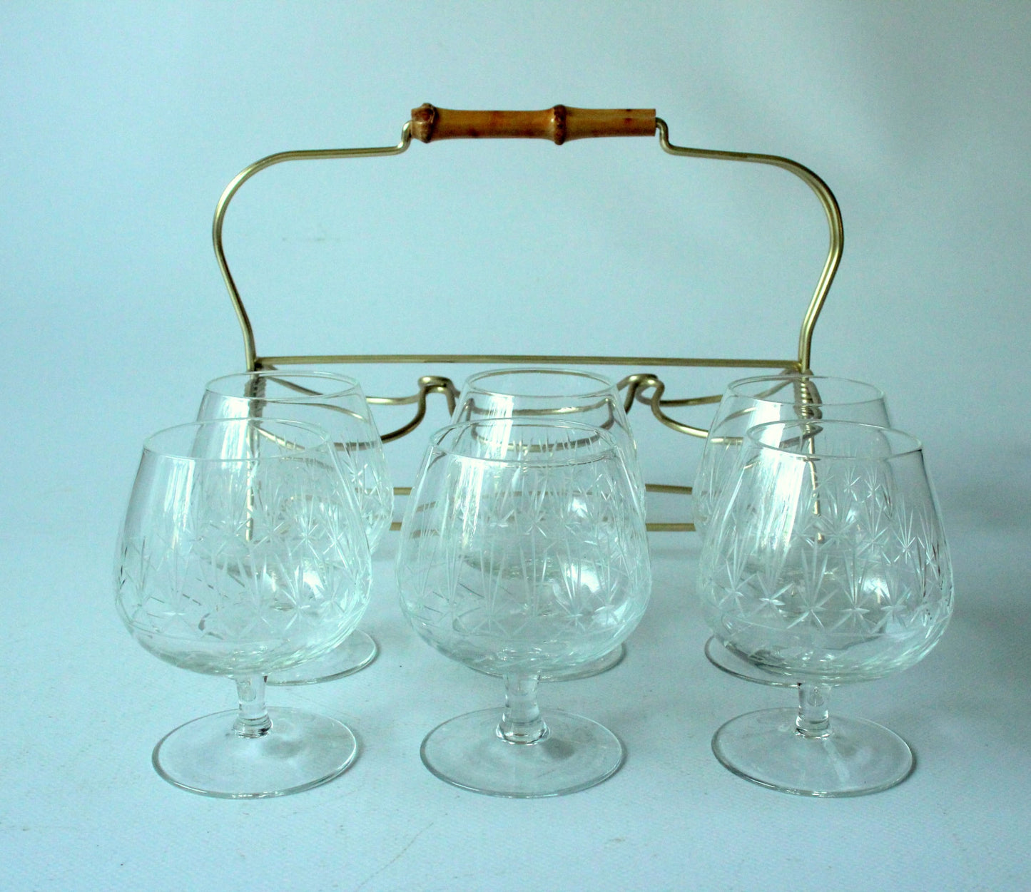 Set von 6 Vintage Cognacgläsern im Messingständer