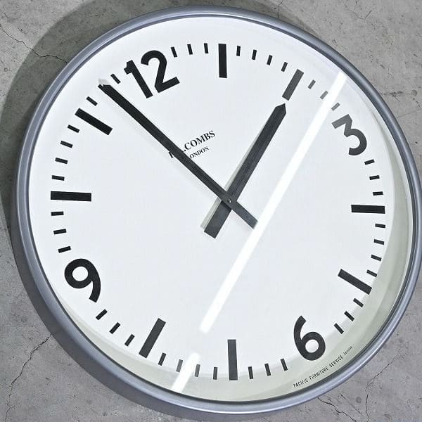 Vintage Wanduhr WALL CLOCK von E.A. COMBS für P.F.S.