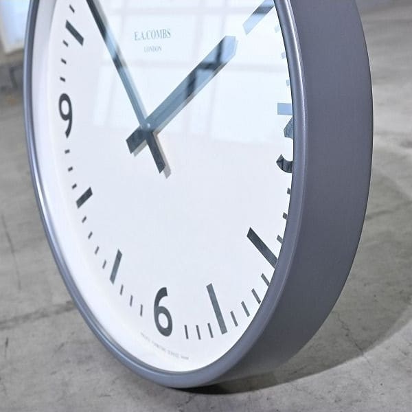 Vintage Wanduhr WALL CLOCK von E.A. COMBS für P.F.S.