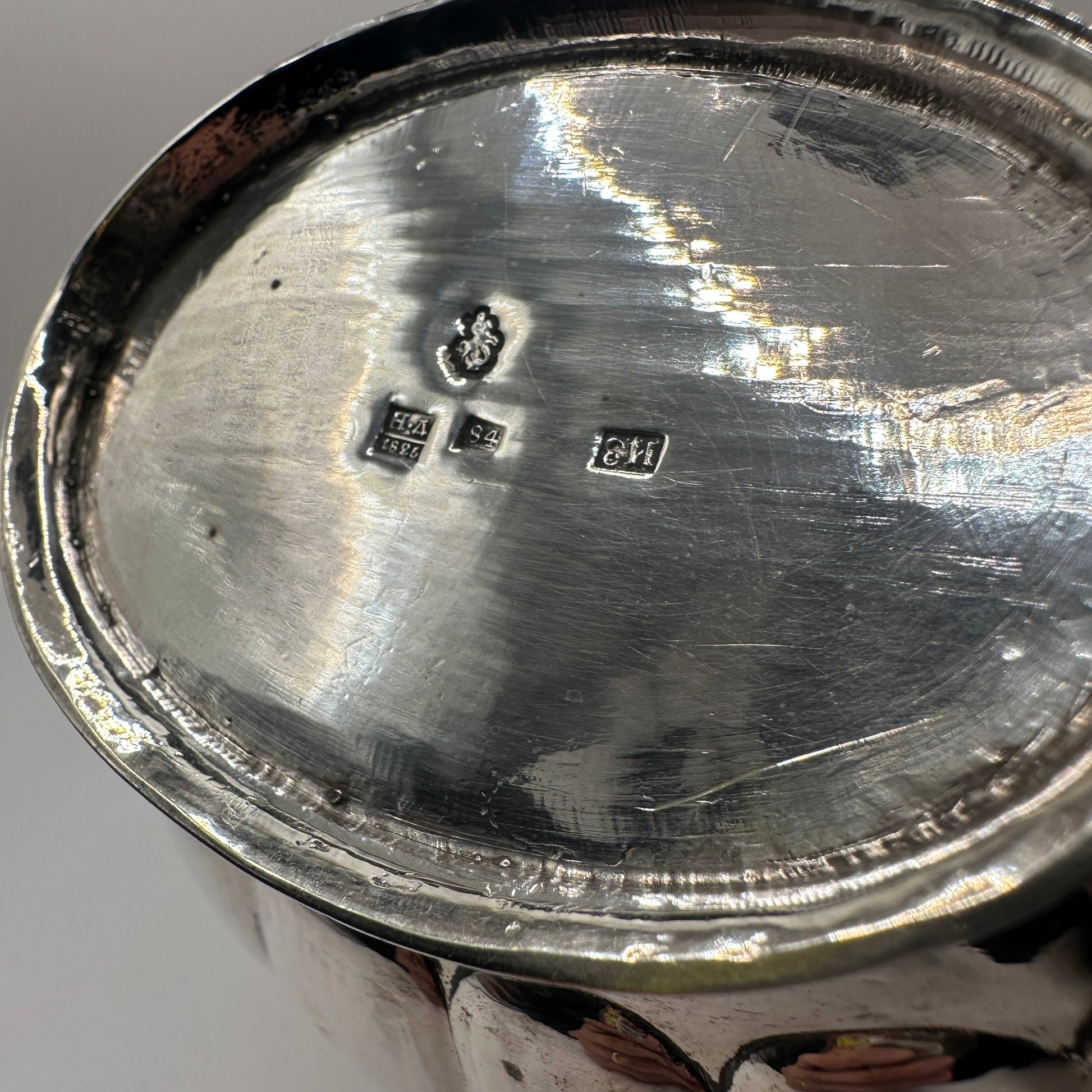 Vintage Teekanne von HA London mit Holzgriff, punziert, reich verziert, englisch