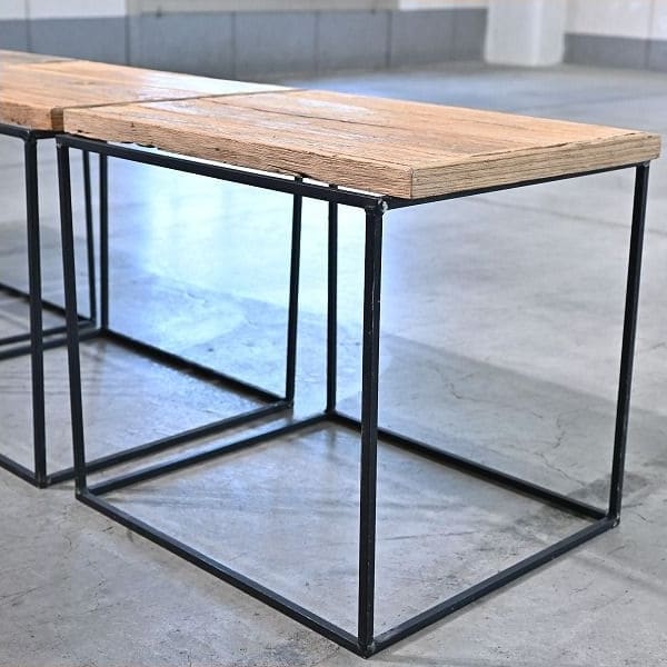 Vintage Regal Set von 4 von Industrial, offenes Design, Eisenrahmen, Holz, gebraucht