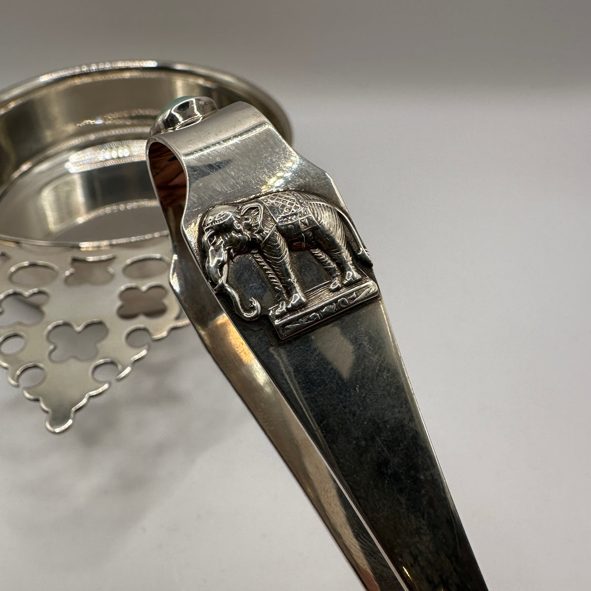 Vintage Set von 3 Cartier Schale, Untersetzer und Elefanten-Löffelzange von Cartier