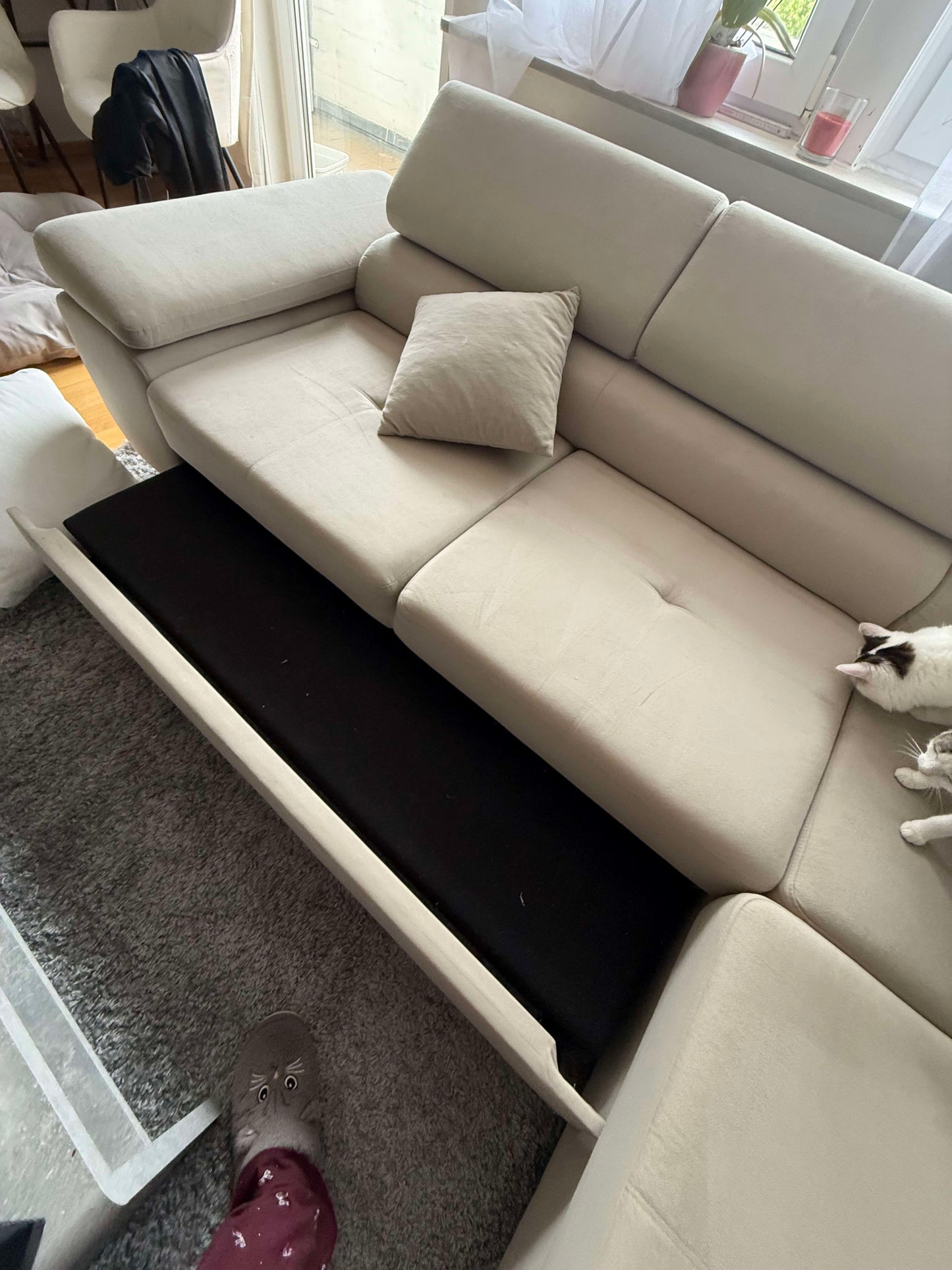 Vintage Ecksofa mit Schlaffunktion und Stauraum von XXXLutz