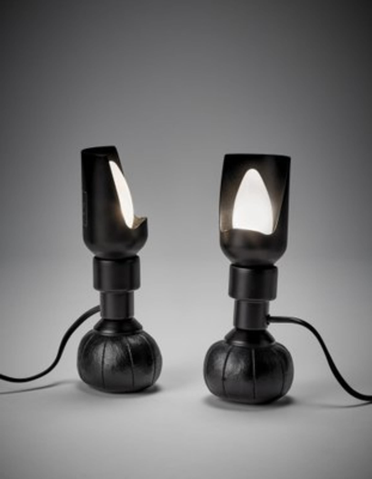 Vintage Tischlampe P600 von Gino Sarfatti für Arteluce, schwarz, Set von 2