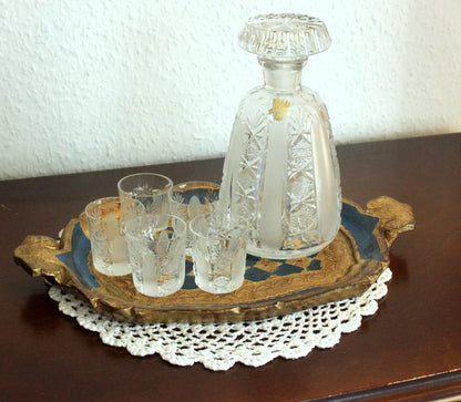 Vintage Karaffen-Set mit 5 Likörgläsern und Florentiner Tablett, Böhmen