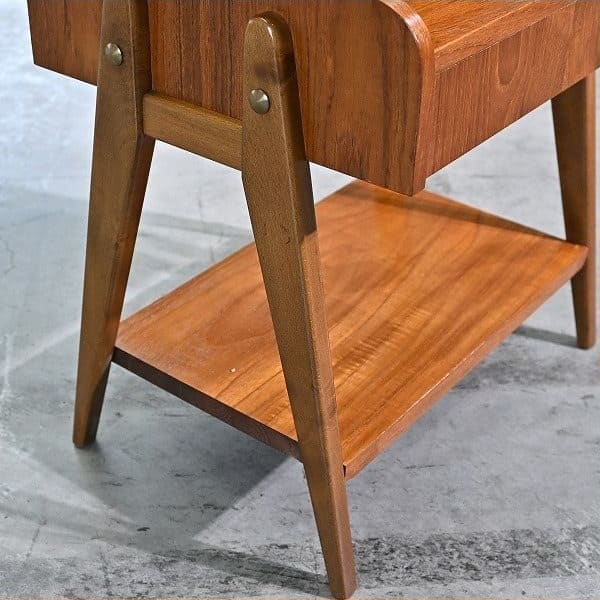 Vintage Nachttisch nordisch
