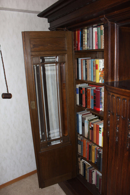 Vintage Schrank Wohnzimmerschrank aus Eiche, Jugendstil, verglast, sehr gut