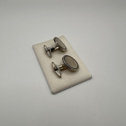 Vintage Manschettenknopf mit schwarzem Rand aus 835 Silber