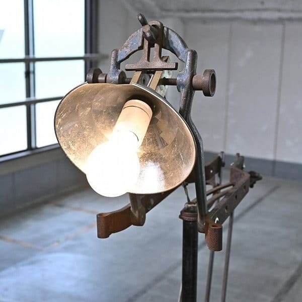 Vintage Stehlampe Brooklyn Style industriell