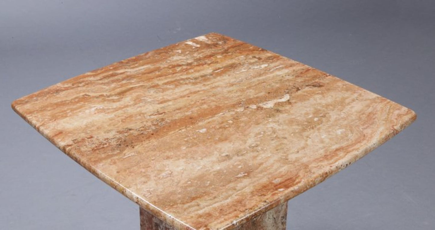 Vintage Beistelltisch mit Maserung, korallenrotes Marmorunikat