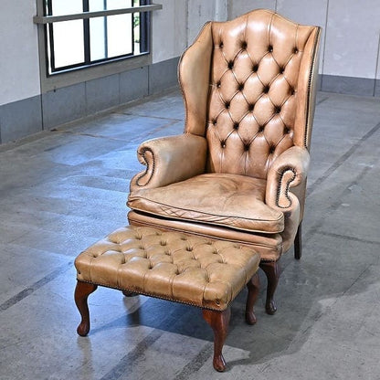 Vintage Sessel mit Ottoman Set von 1, britischer Stil, Leder, hohe Rückenlehne, gebraucht