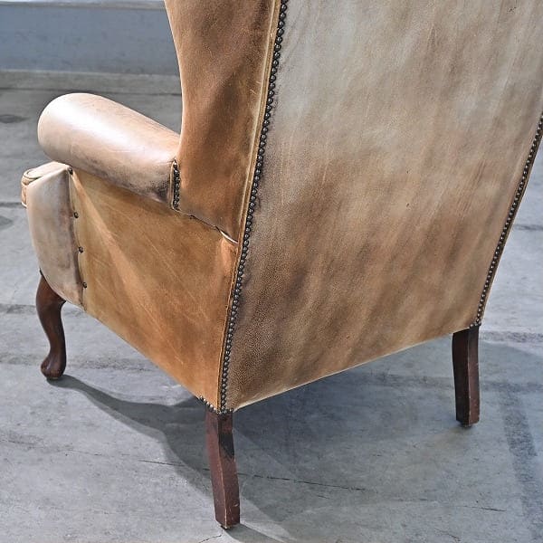 Vintage Sessel mit Ottoman Set von 1, britischer Stil, Leder, hohe Rückenlehne, gebraucht