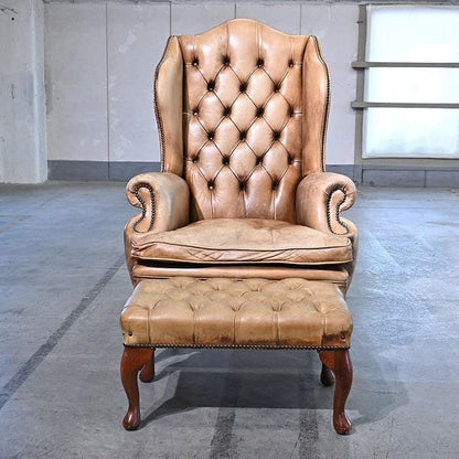 Vintage Sessel mit Ottoman Set von 1, britischer Stil, Leder, hohe Rückenlehne, gebraucht