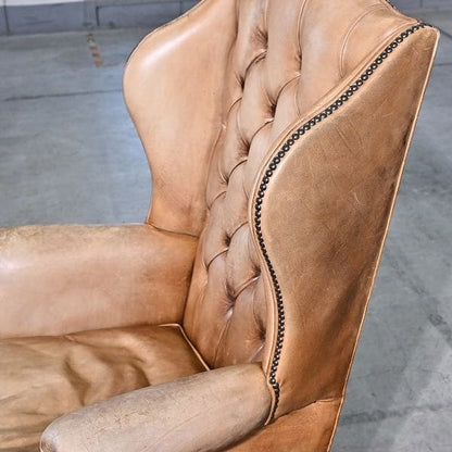 Vintage Sessel mit Ottoman Set von 1, britischer Stil, Leder, hohe Rückenlehne, gebraucht