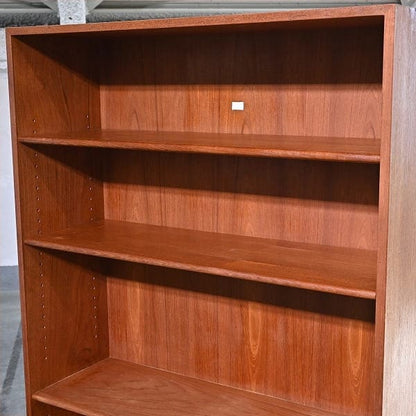 Vintage Bücherregal RY8 von Hans J. Wegner für Ry Mobler