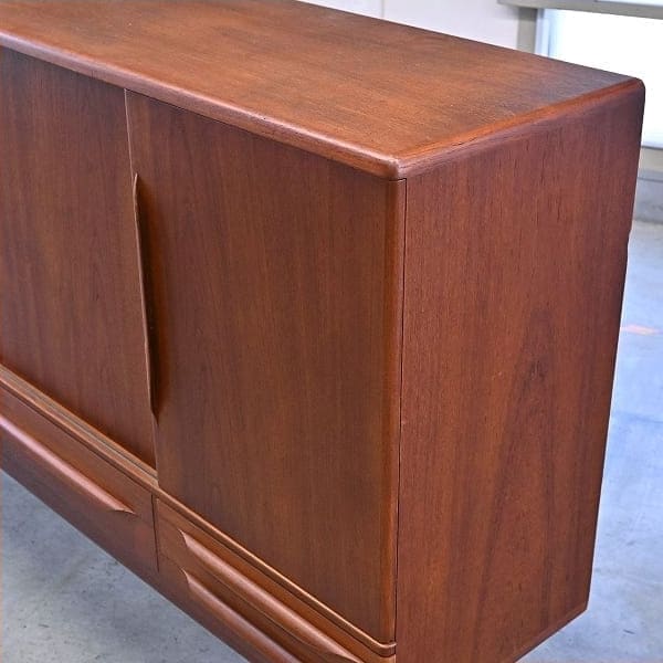 Vintage Sideboard von Johannes Andersen für Uldum Mobelfabrik