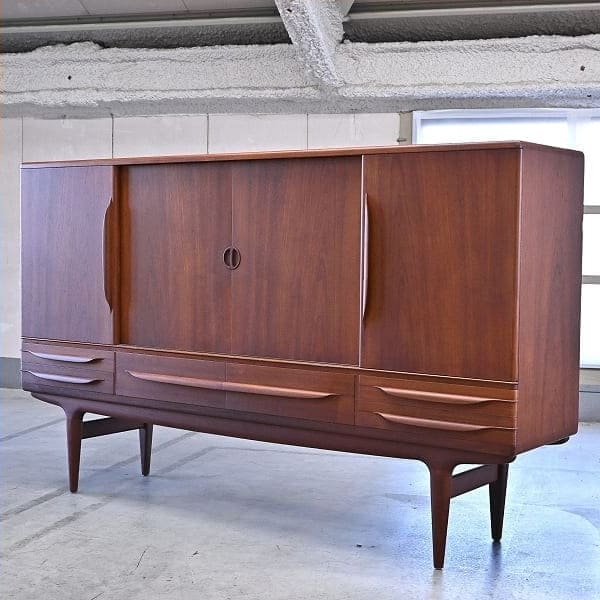 Vintage Sideboard von Johannes Andersen für Uldum Mobelfabrik