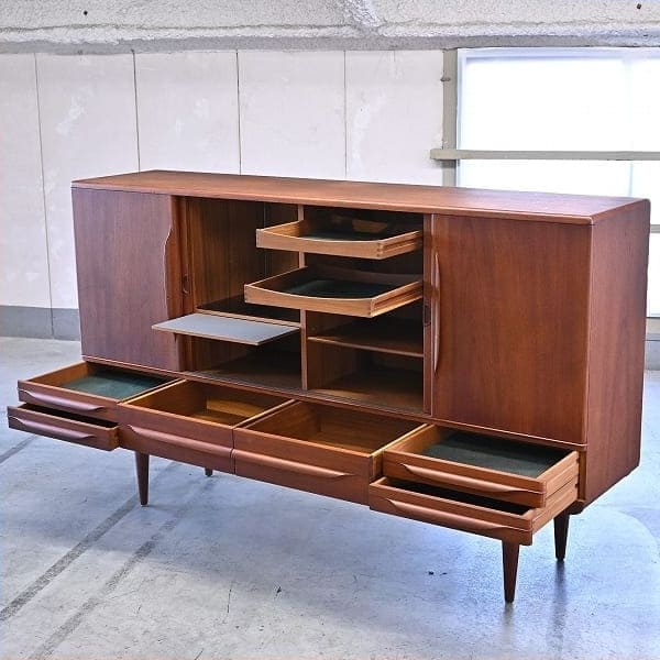 Vintage Sideboard von Johannes Andersen für Uldum Mobelfabrik