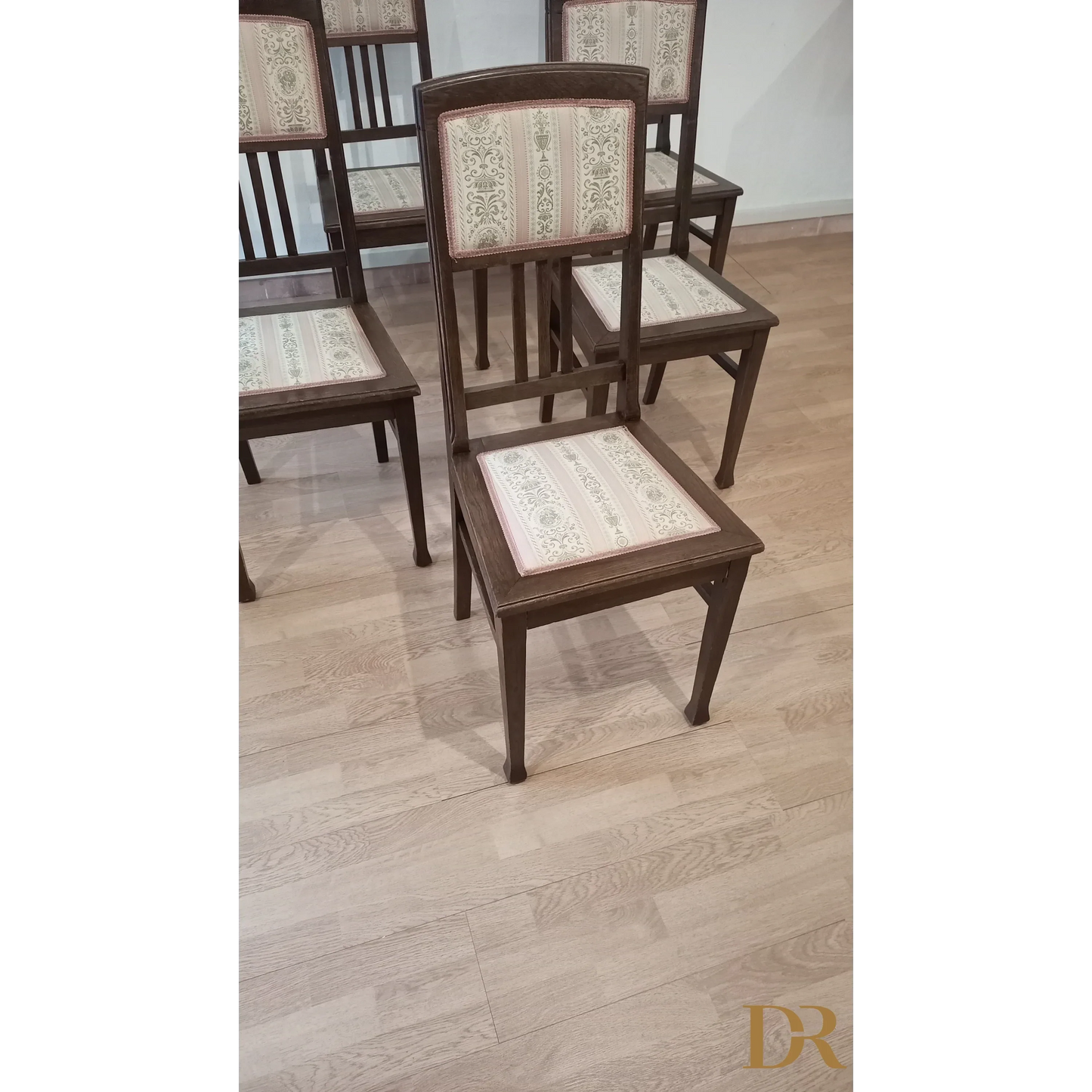 Lot de 2 chaises de salle à manger vintage en chêne avec rembourrage d'origine de style italien