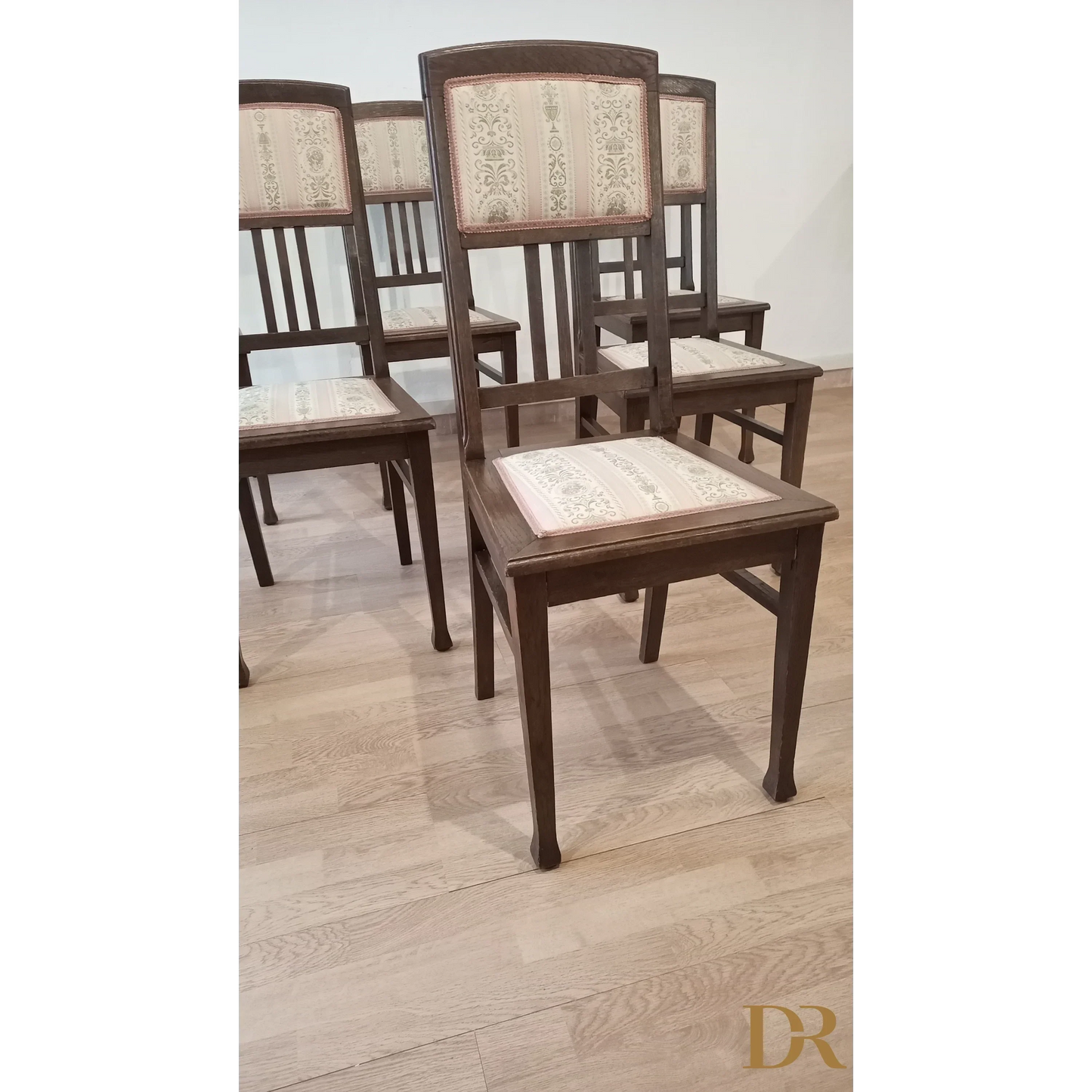 Lot de 2 chaises de salle à manger vintage en chêne avec rembourrage d'origine de style italien