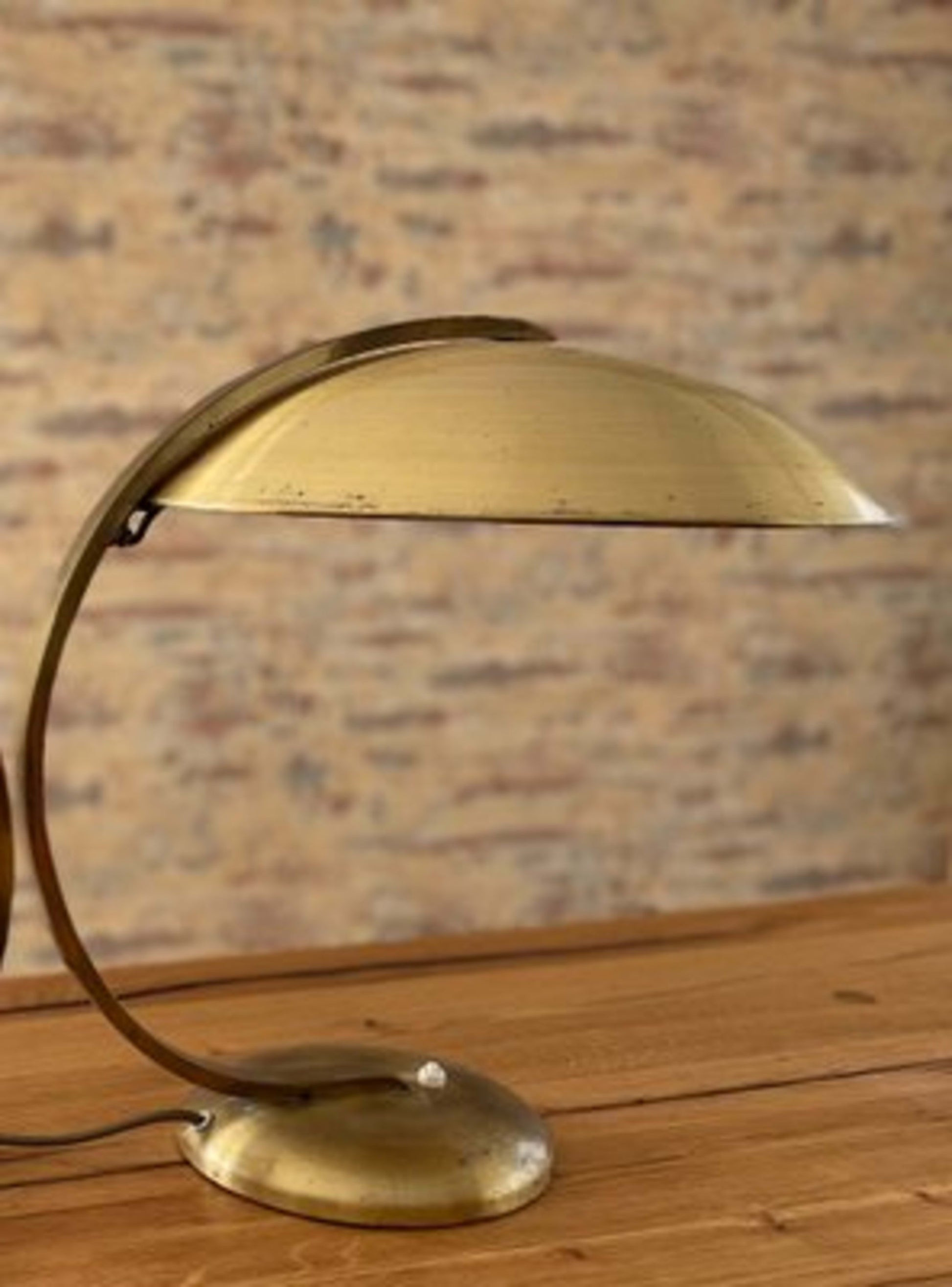 Vintage Bauhaus Tischlampe von Egon Hillebrand für Hillebrand Lighting, Messing Gold