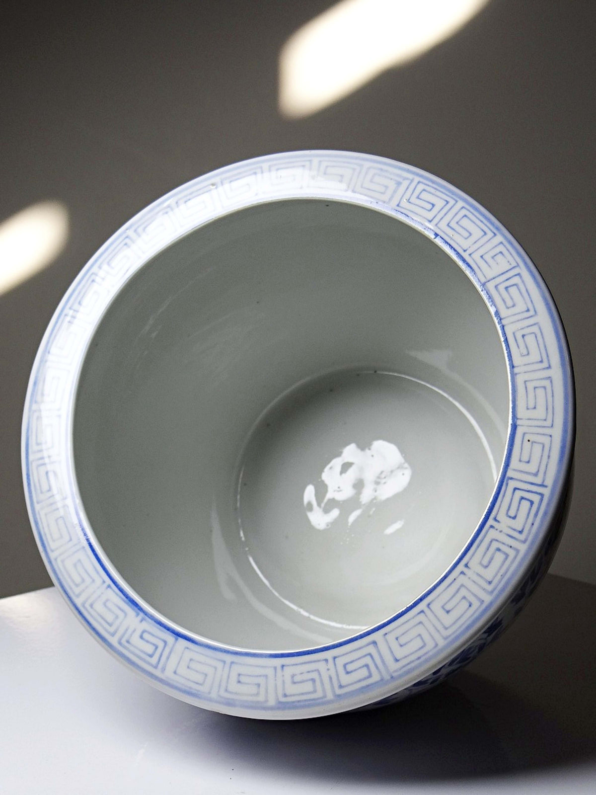 Vintage Übertopf Porzellan blau-weiß mit Blütendekor, China