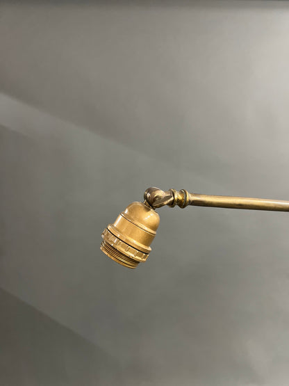 Lampadaire vintage de style antique