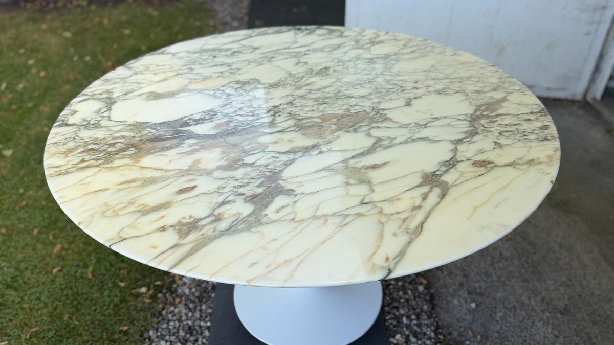 Vintage Tulip Esstisch von Eero Saarinen für Knoll International, Arabescato Marmor