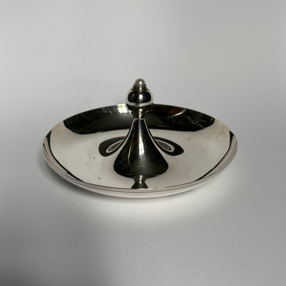 Bol à anse vintage en argent sterling modèle 22155 « RM » par Tiffany & Co.
