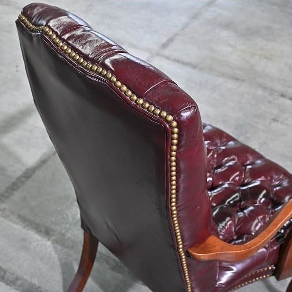 Vintage Sessel Chesterfield Highback von unbekannt für unbekannt, Einzelstück, Knopfheftung