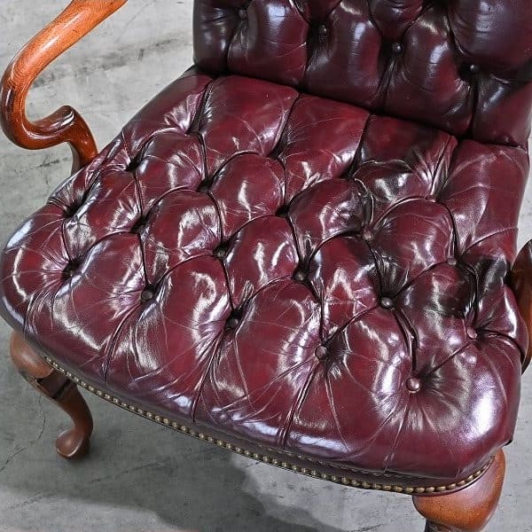 Vintage Sessel Chesterfield Highback von unbekannt für unbekannt, Einzelstück, Knopfheftung