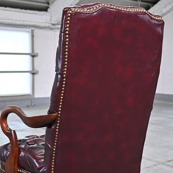 Vintage Sessel Chesterfield Highback von unbekannt für unbekannt, Einzelstück, Knopfheftung