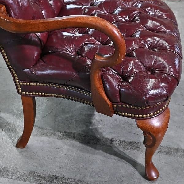Vintage Sessel Chesterfield Highback von unbekannt für unbekannt, Einzelstück, Knopfheftung
