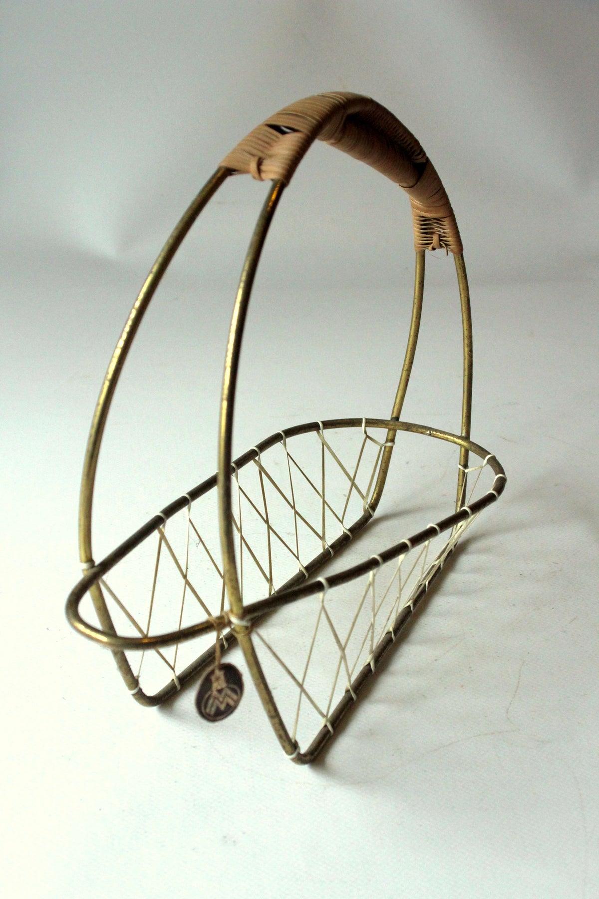 Vintage Flaschenkorb Messing und Rattan, Mid-Century
