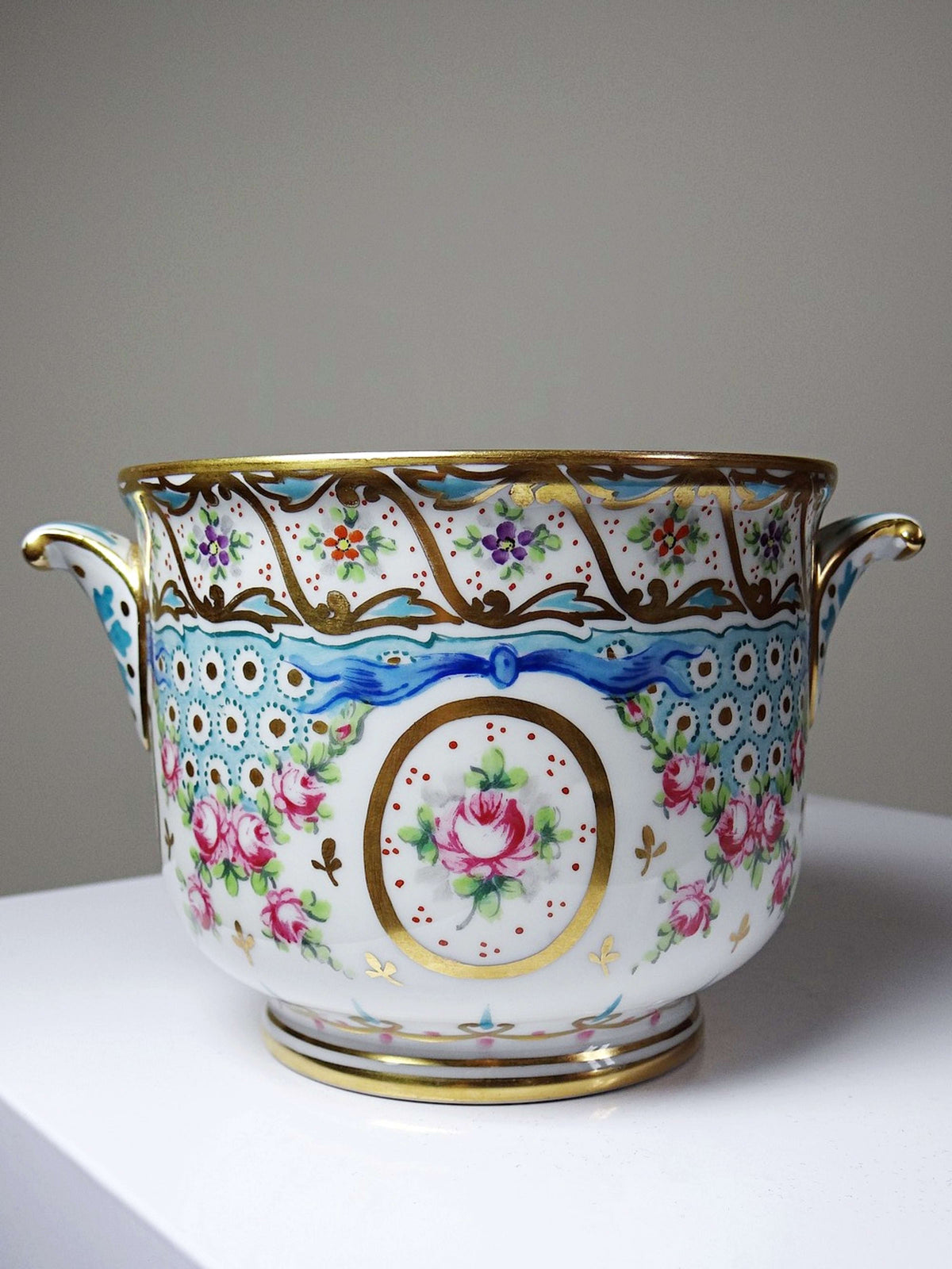 Vintage Porzellan-Übertopf von M. Carpezat Limoges, handbemalt, Art Nouveau