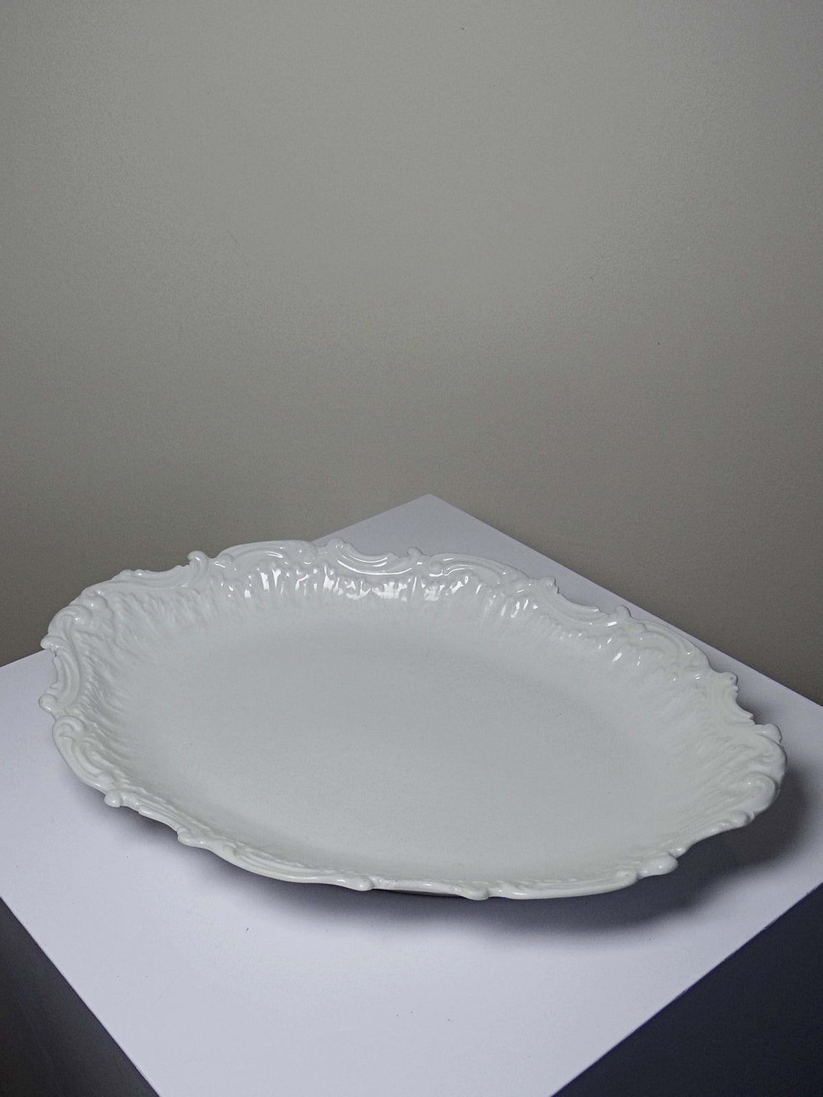Vintage Servierplatte Limoges Porzellan Rokoko-Relief oval