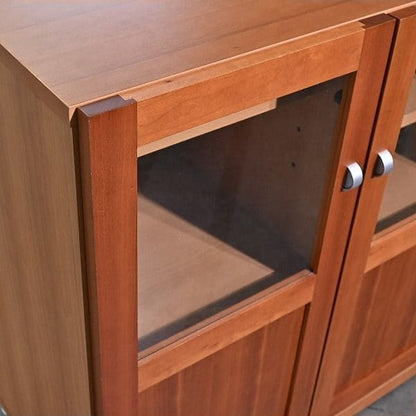 Vintage Schrank Kirschholz mit Glastüren, Stauraum und Regalböden, gebraucht