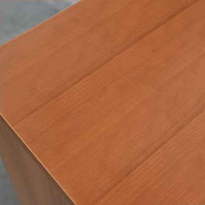 Vintage Schrank Kirschholz mit Glastüren, Stauraum und Regalböden, gebraucht