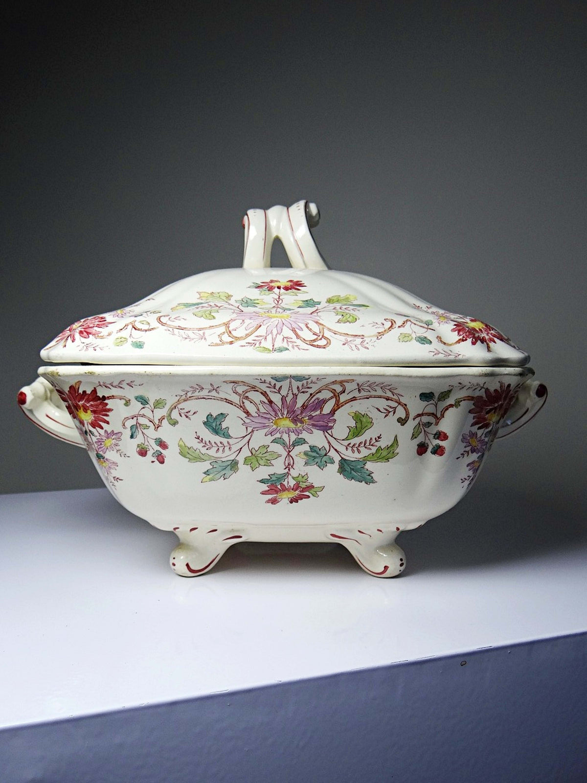 Vintage Terrine "Pâquerettes" von Longchamp, Art Nouveau