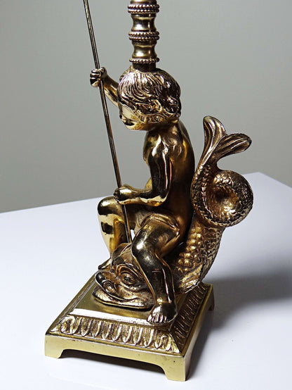 Vintage Tischlampe "Putto und Delfin" aus vergoldetem Metall, Art Deco