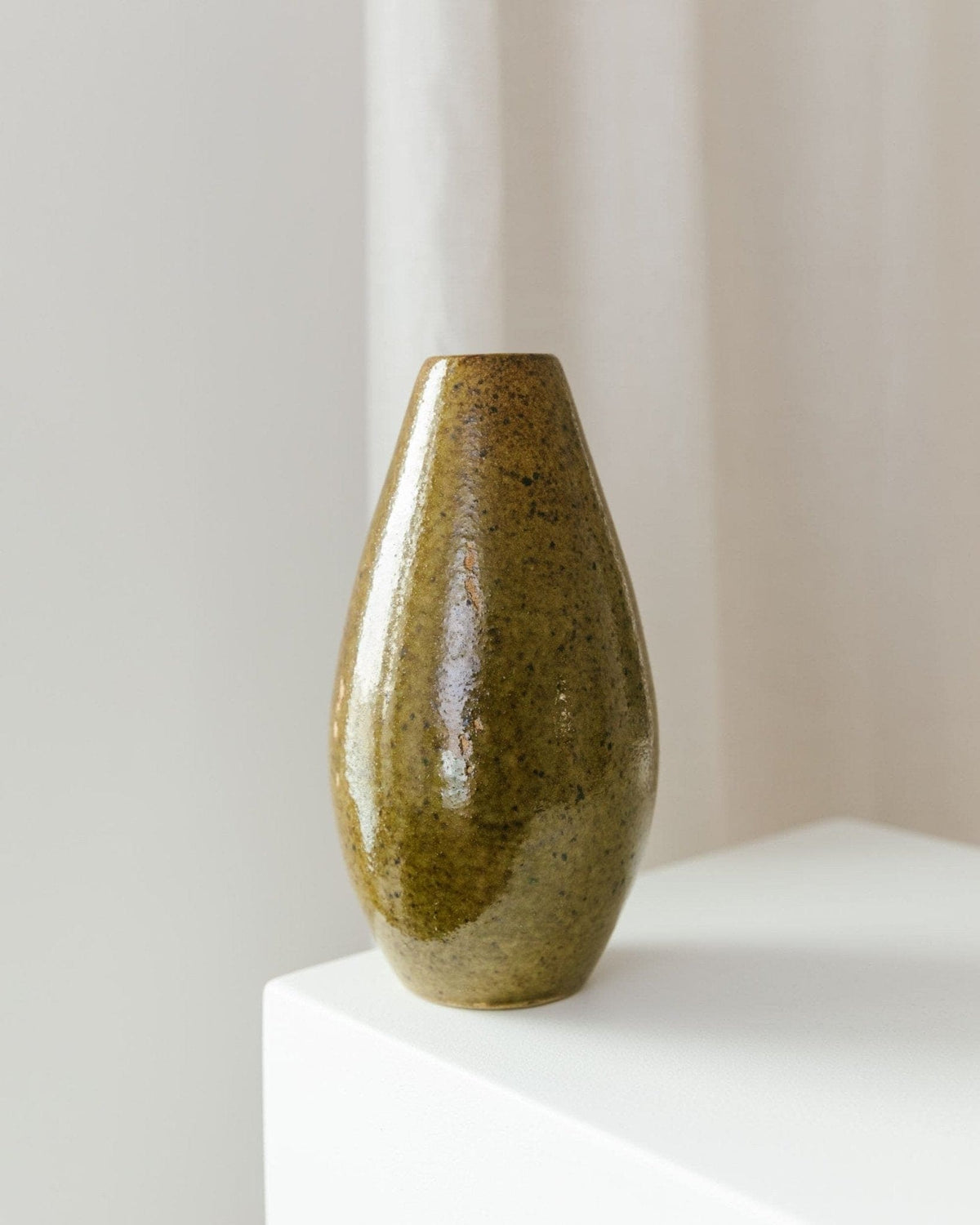Vase vintage Coswig VEB en céramique fait main en Allemagne