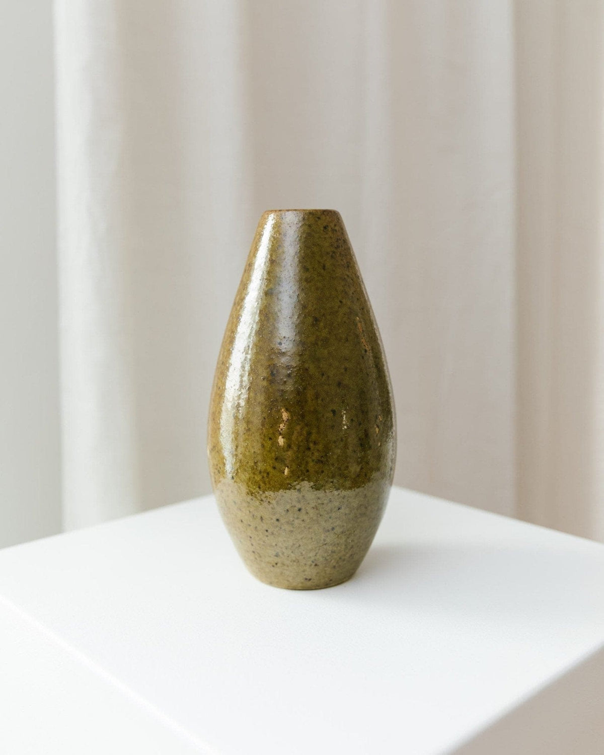 Vase vintage Coswig VEB en céramique fait main en Allemagne