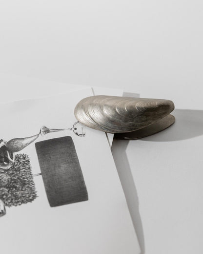 Vintage Papierklammer Muschelform aus Silber, um 1900