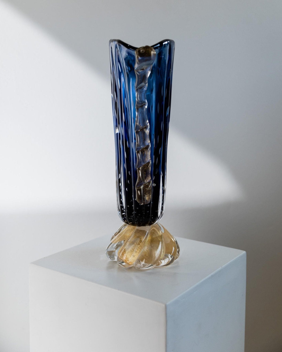 Vintage Murano Glasvase von Barovier, Royalblau mit Gold