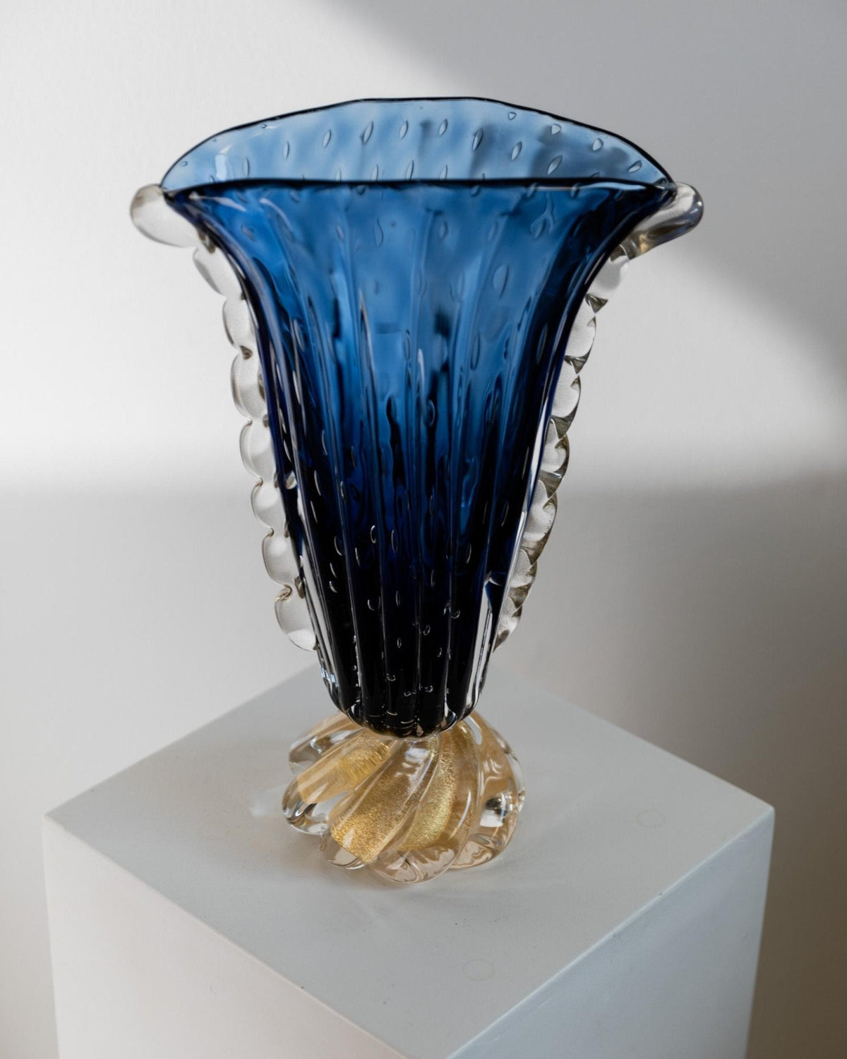Vintage Murano Glasvase von Barovier, Royalblau mit Gold