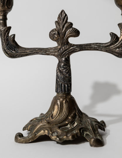 Vintage Bronze Kerzenhalter für zwei Kerzen im Art Déco Design mit floralen Verzierungen