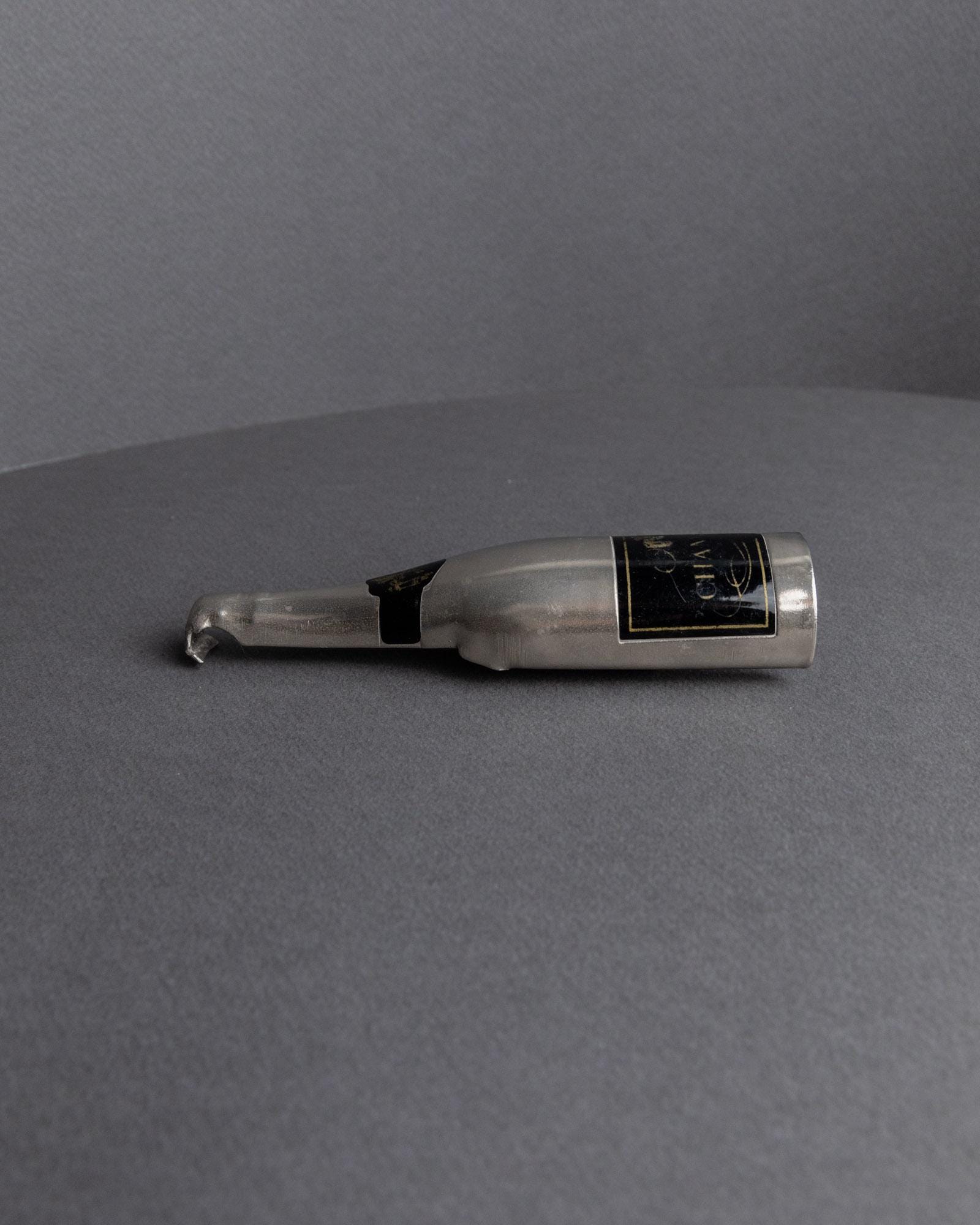 Vintage Flaschenöffner Champagnerflasche Frankreich zeitloses Baraccessoire seltenes Sammlerstück