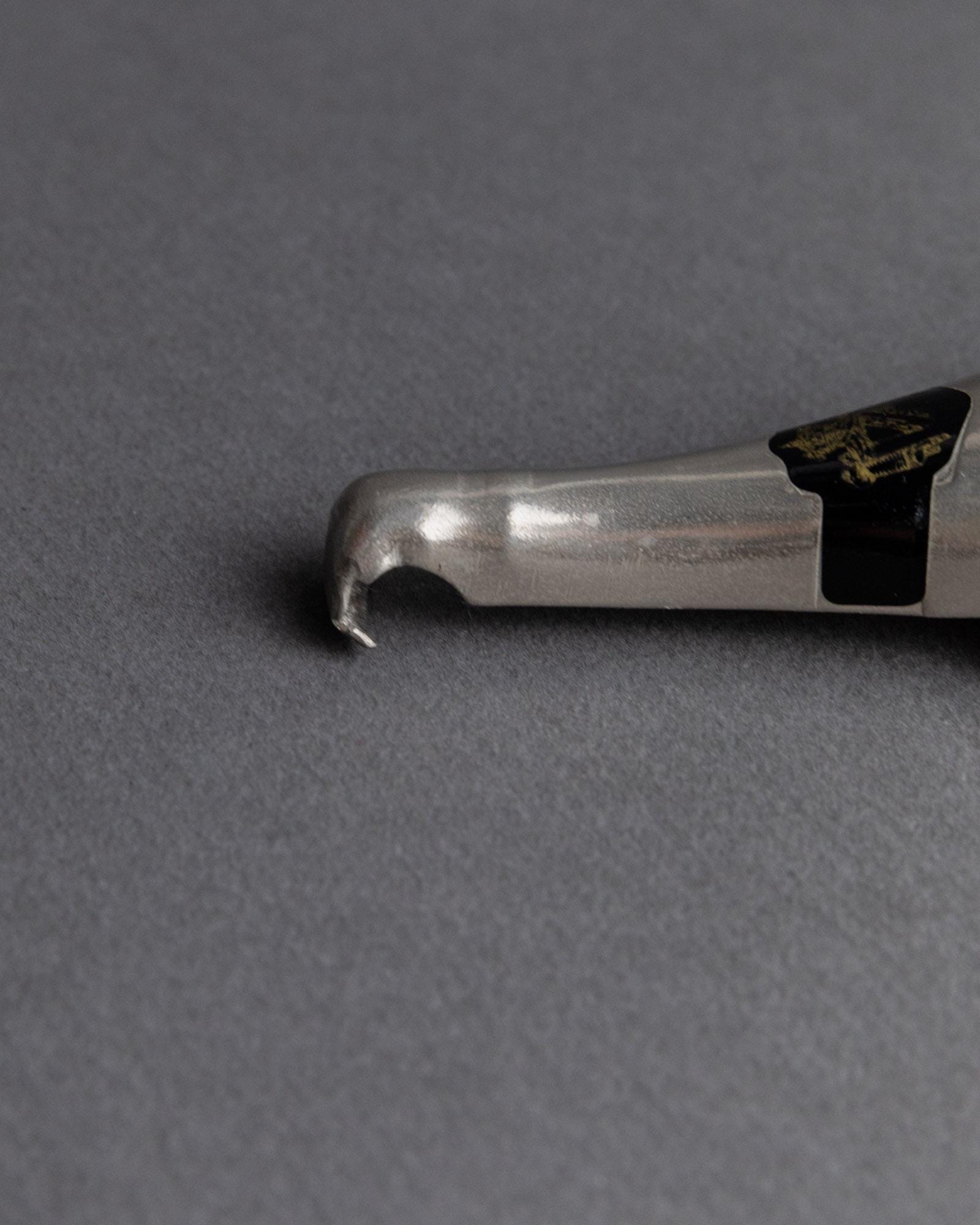 Vintage Flaschenöffner Champagnerflasche Frankreich zeitloses Baraccessoire seltenes Sammlerstück