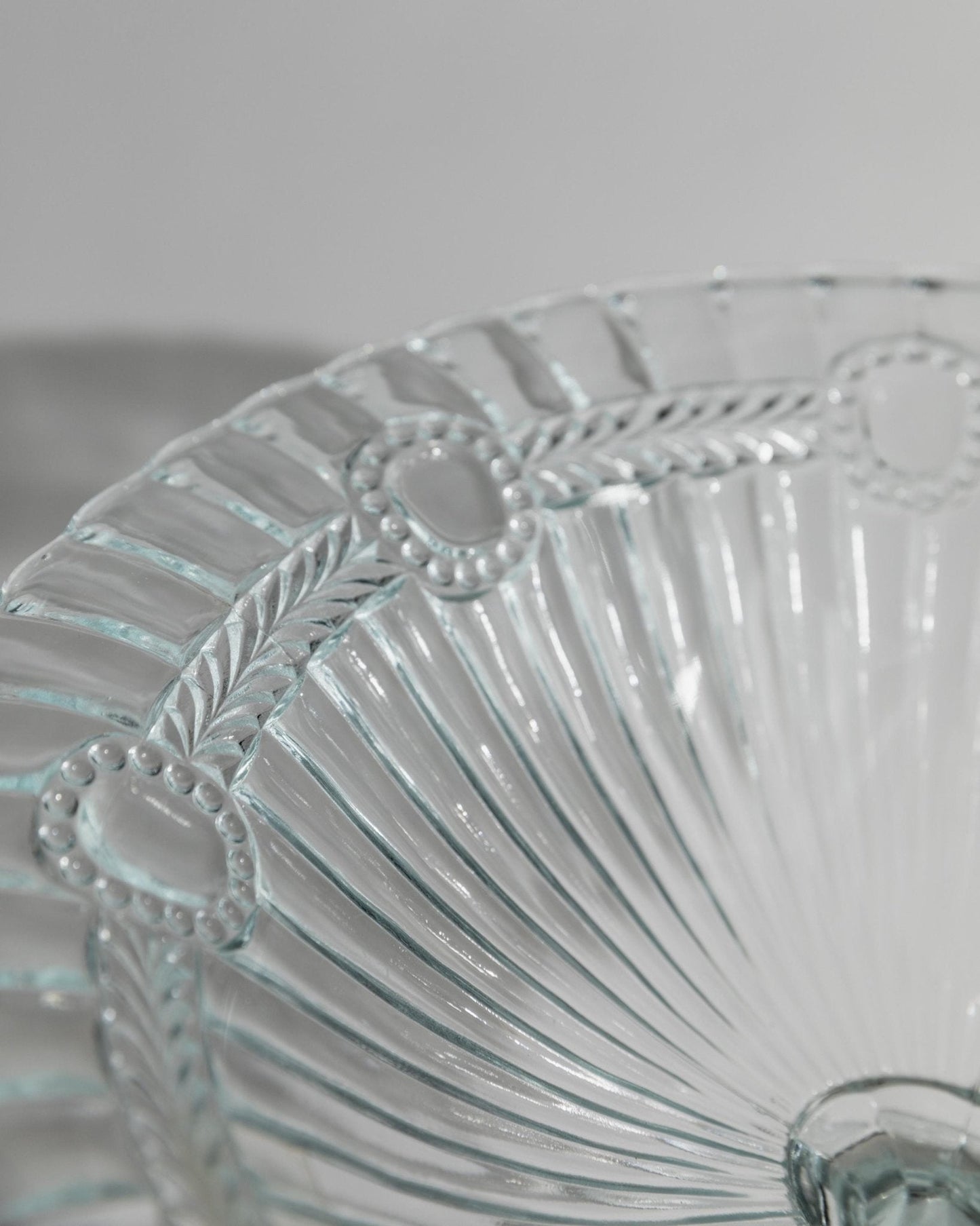 Vintage Kompottschale Pressed Glass mit Medaillonrelief von Olivia Zabkowice Glass